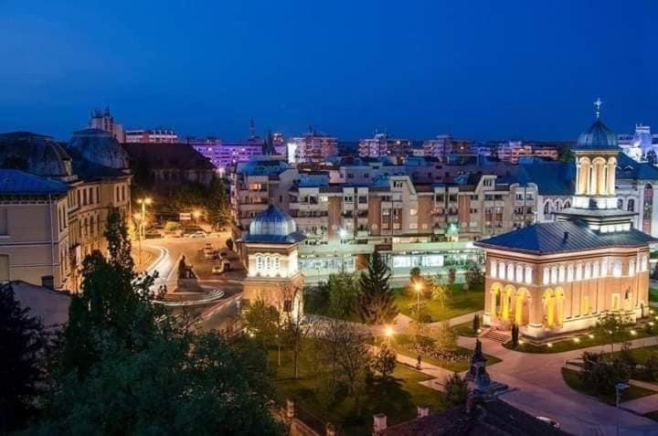 Vintage Apartament Ultracentral Craiova Exterior foto